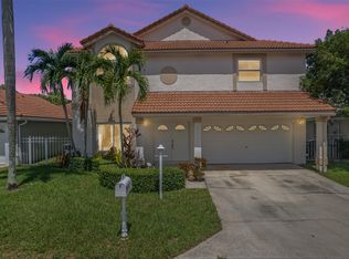 21320 Sawmill Ct, Boca Raton, FL 33498