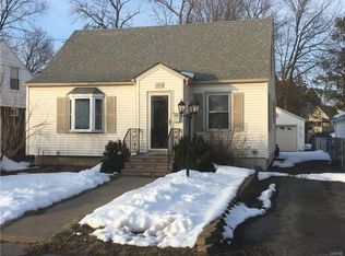 221 Roxford Rd S, Syracuse, NY 13208