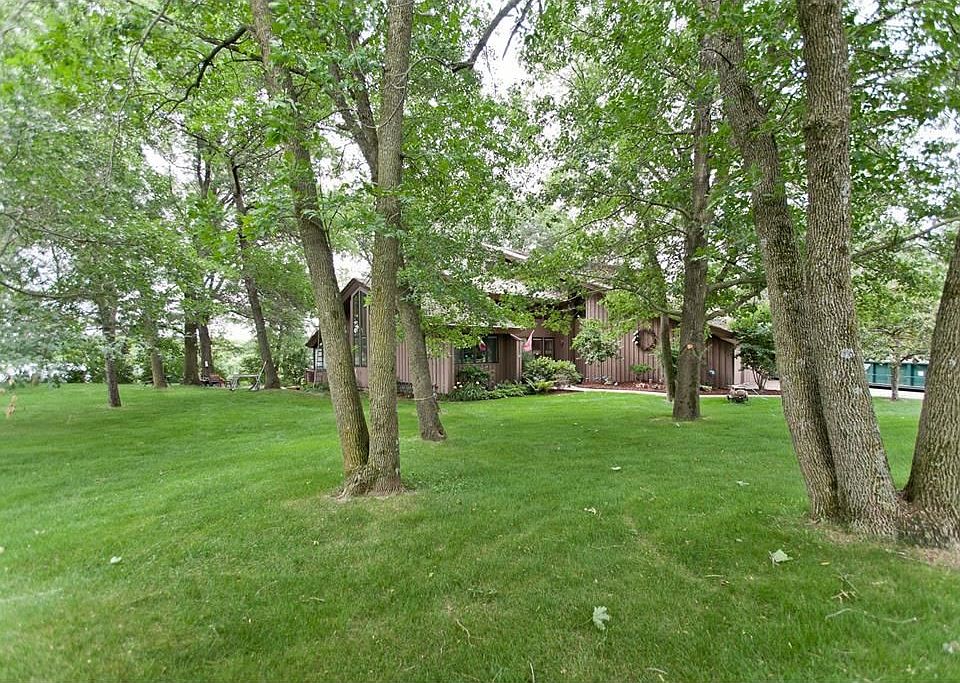 1st image of 700 Tanglewood Dr