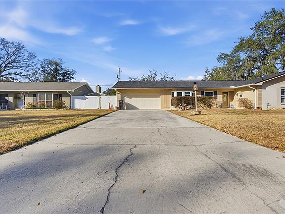 3rd image of 308 Ellen Way