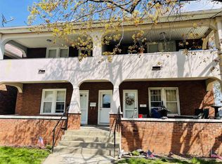 121 N 5th St #123, Clinton, IA 52732
