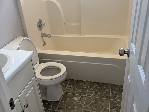 2nd image of 3590 Stanton Ct