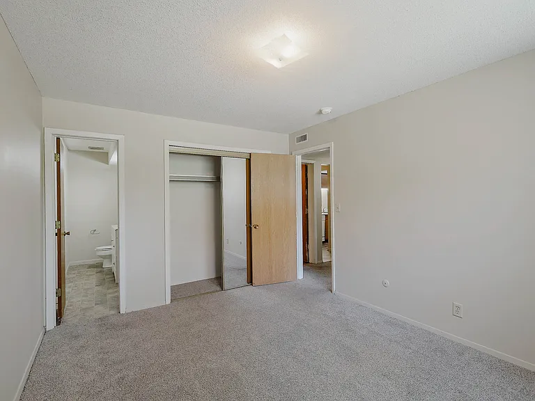 2901 N 56th St — Photo 44