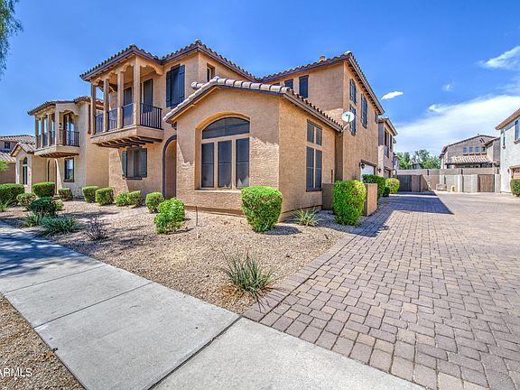 3rd image of 2404 W DUSTY WREN Drive