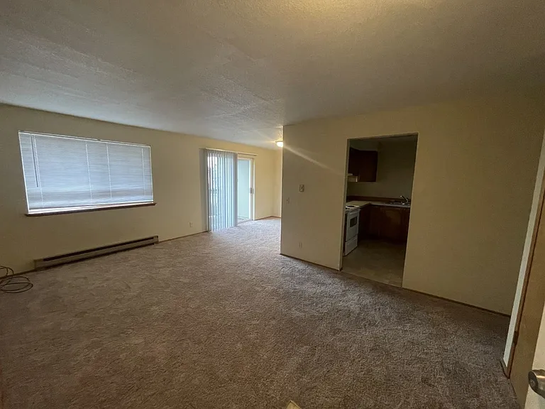 5705 Hendrickson Ave — Photo 3