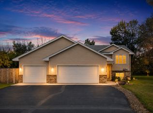 40533 Golden Ave, North Branch, MN 55056