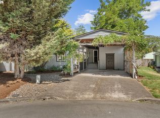 13249 SE Schiller St, Portland, OR 97236