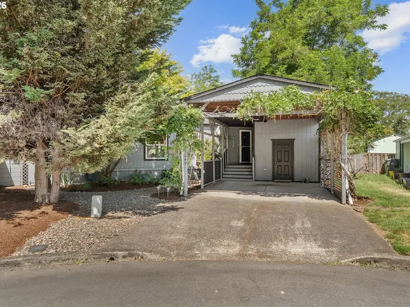 13249 SE Schiller St, Portland, OR 97236