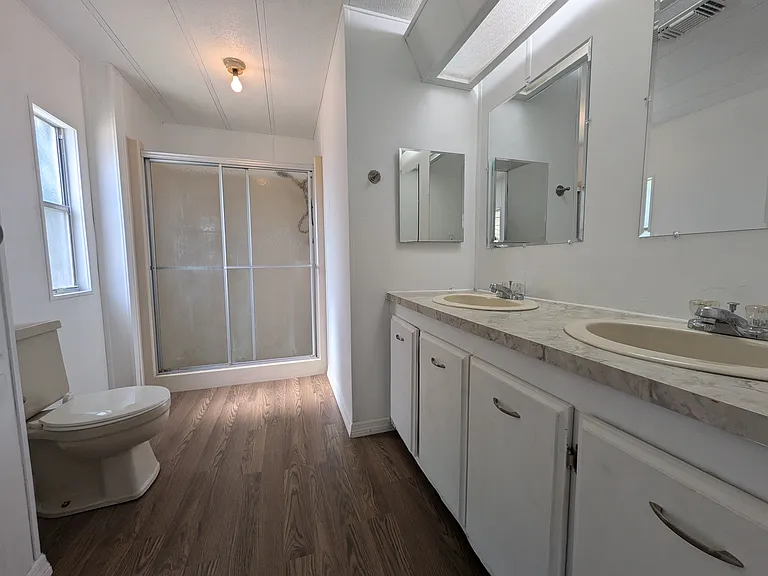 4517 Desoto Rd — Photo 11