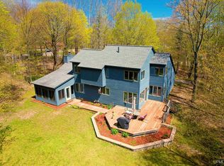 1109 11th Ave, Houghton, MI 49931