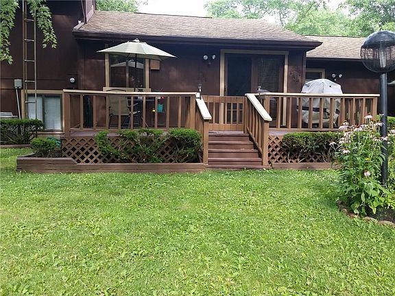 2nd image of 2714 N Sheffield Dr