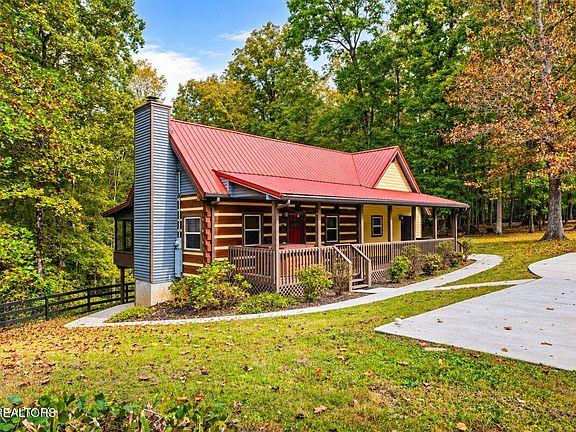 3rd image of 835 Jim Lee Ridge Rd