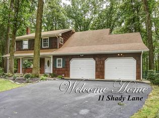 11 Shady Ln, East Brunswick, NJ 08816