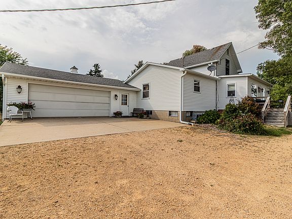 3rd image of 19796 2400 Ave N