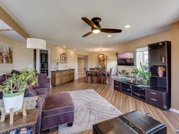505 Hancock Ct, Edgewater, NJ 07020
