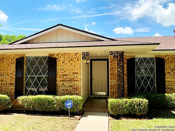 2nd image of 4323 Treehouse Dr