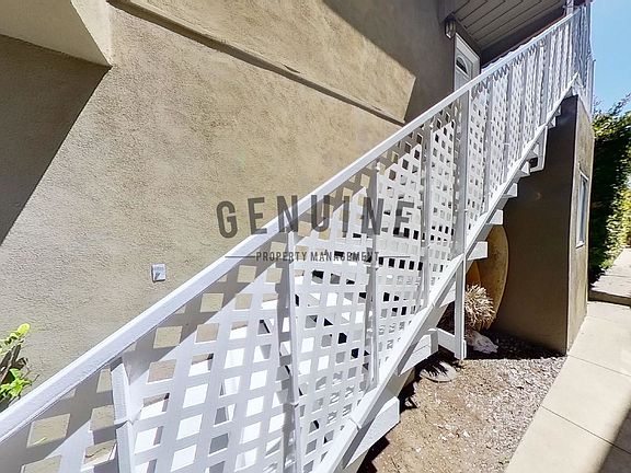 2nd image of 707 Poinsettia Ave #B