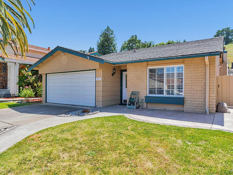2972 Sombrero Cir — Photo 2