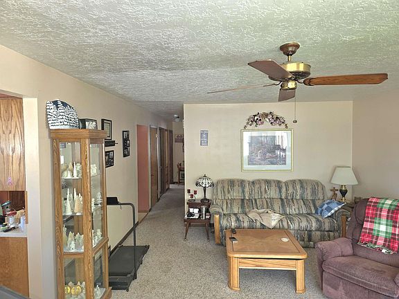 3rd image of 1028 La Plante Ave