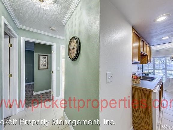 2nd image of 26435 Pennsylvania Ave NE