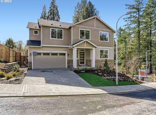 8690 SW Summit Ct, Portland, OR 97225
