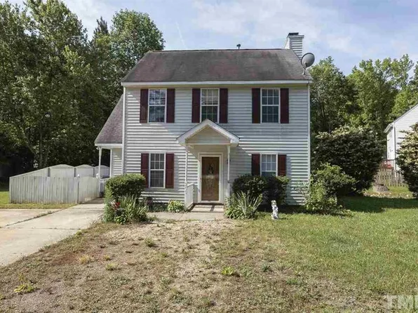 200 Bateau Rd, Holly Springs, NC 27540