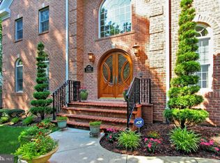 7307 Allan Ave, Falls Church, VA 22046
