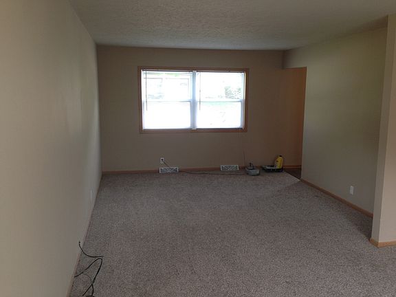 4th image of 107 W 19th Ave
