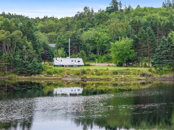 7256 Highway 16, Halfway Cove, NS B0H 1N0