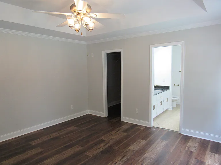 1511 Crowders Woods Dr — Photo 15