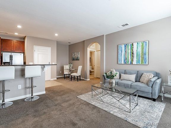 2nd image of 3950 Ohio St Unit 329