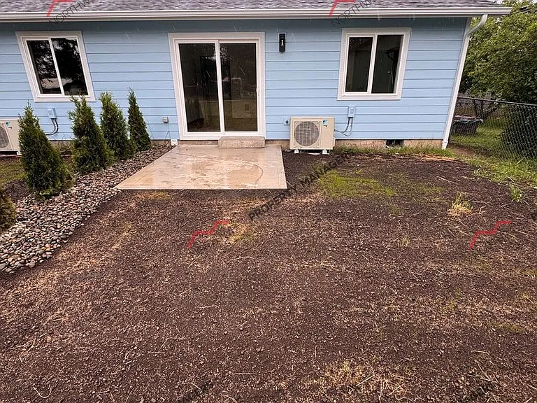 1818 Brenda Ln — Photo 10