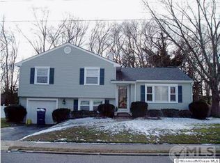 10 Dianne Dr, Neptune, NJ 07753