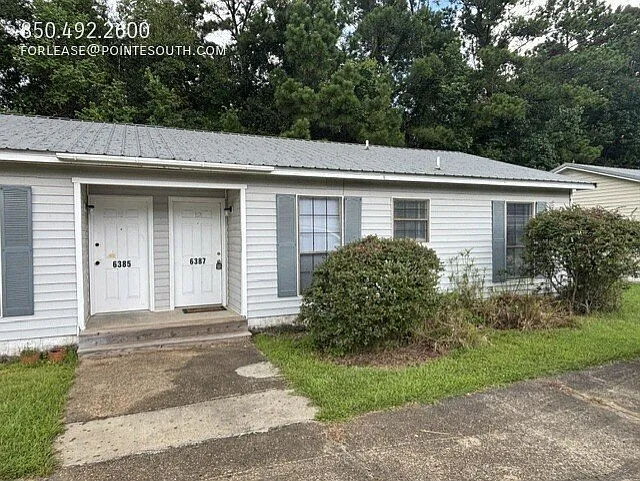 Freshly updated 2BD/1BA duplex in Gulf Shores! — Photo 1