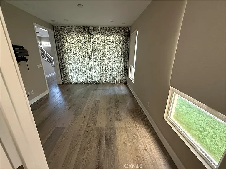 5907 S Westlawn Ave — Photo 4