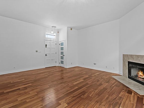 2nd image of 2550 S Centinela Ave APT 105