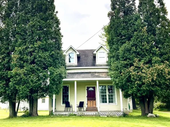 882 Esmond Rd, East Tawas, MI 48730