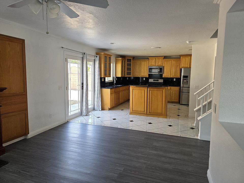 1st image of 15156 Wright Ct