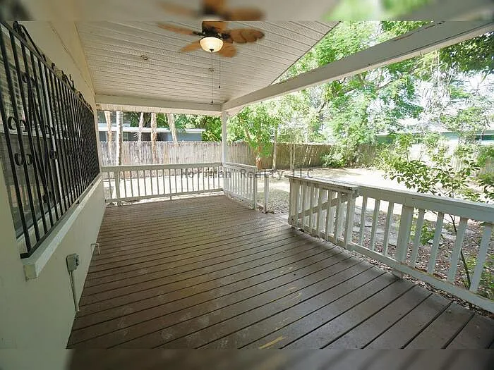 207 N Gomez Ave — Photo 11