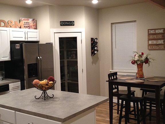 Kitchen bar, Dinning, Pantry