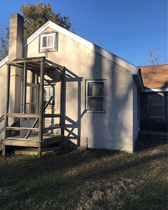 2nd image of 8224 W River Rd