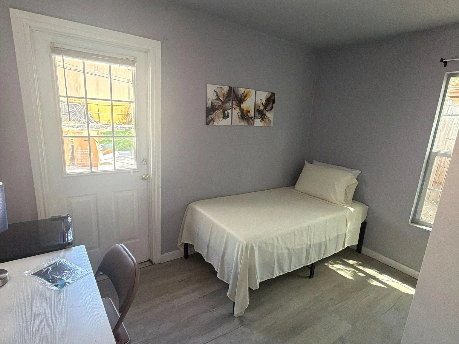 4 bed, 3.0 bath, 1260 sqft, $680 — Photo 1