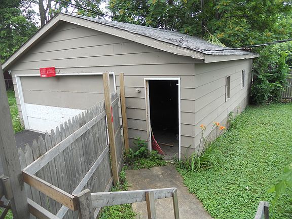 2nd image of 1720 School St
