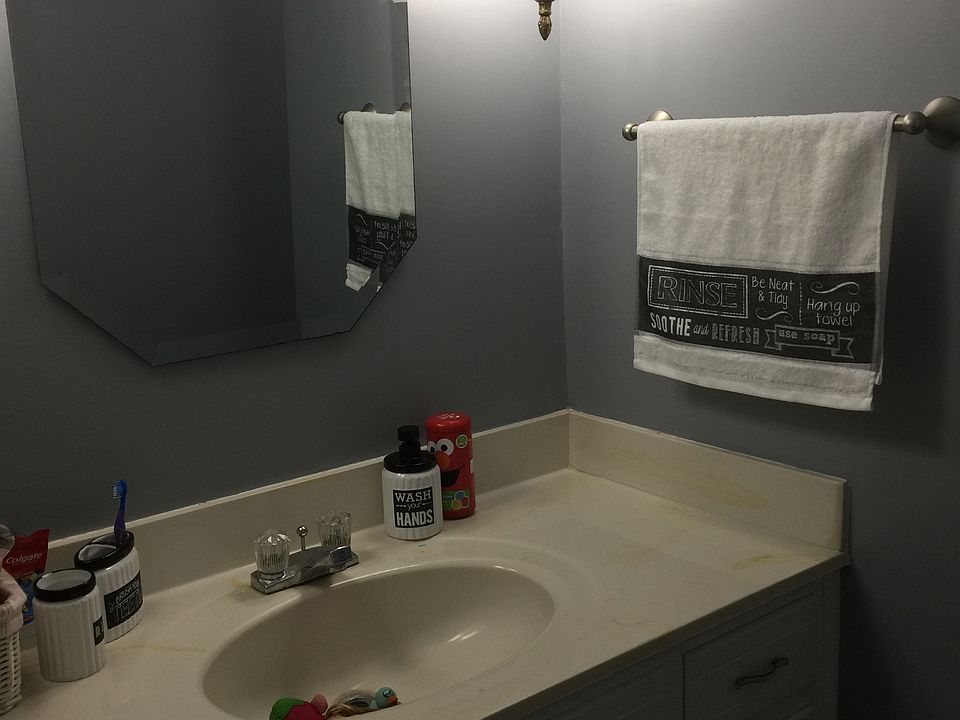 1st image of 4552 Glennwood Dr