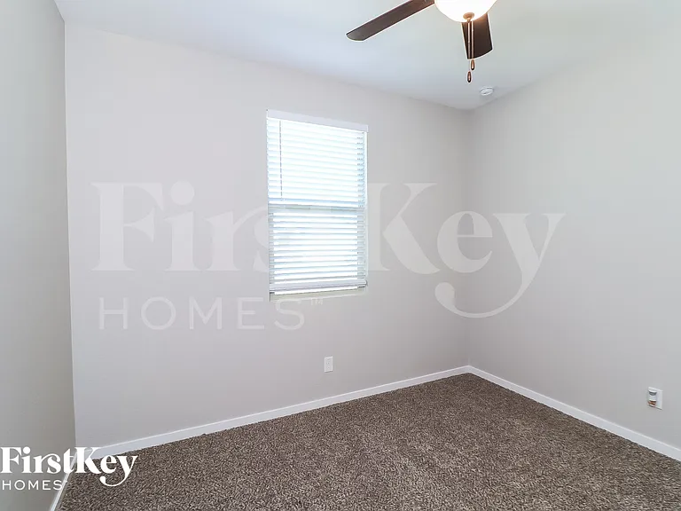 10245 W Wood St — Photo 12