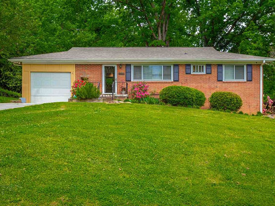 1st image of 4405 Paula Ln