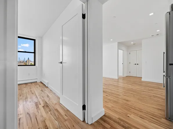 260 Water Street image 3 of 13