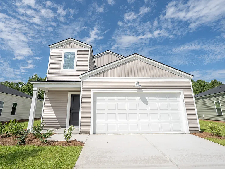 142 Geranium Way — Photo 3