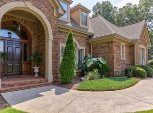 4633 Chartwell Chase Ct, Flowery Branch, GA