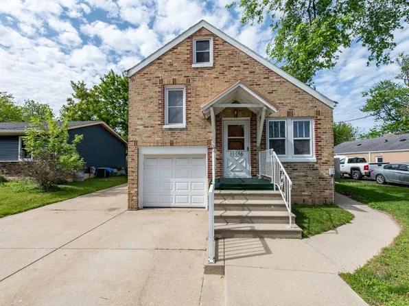 10066 W Wadsworth Rd, Beach Park, IL 60099